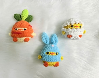 Peluche poussin au crochet avec bonnet grenouille : peluche duveteuse faite main
