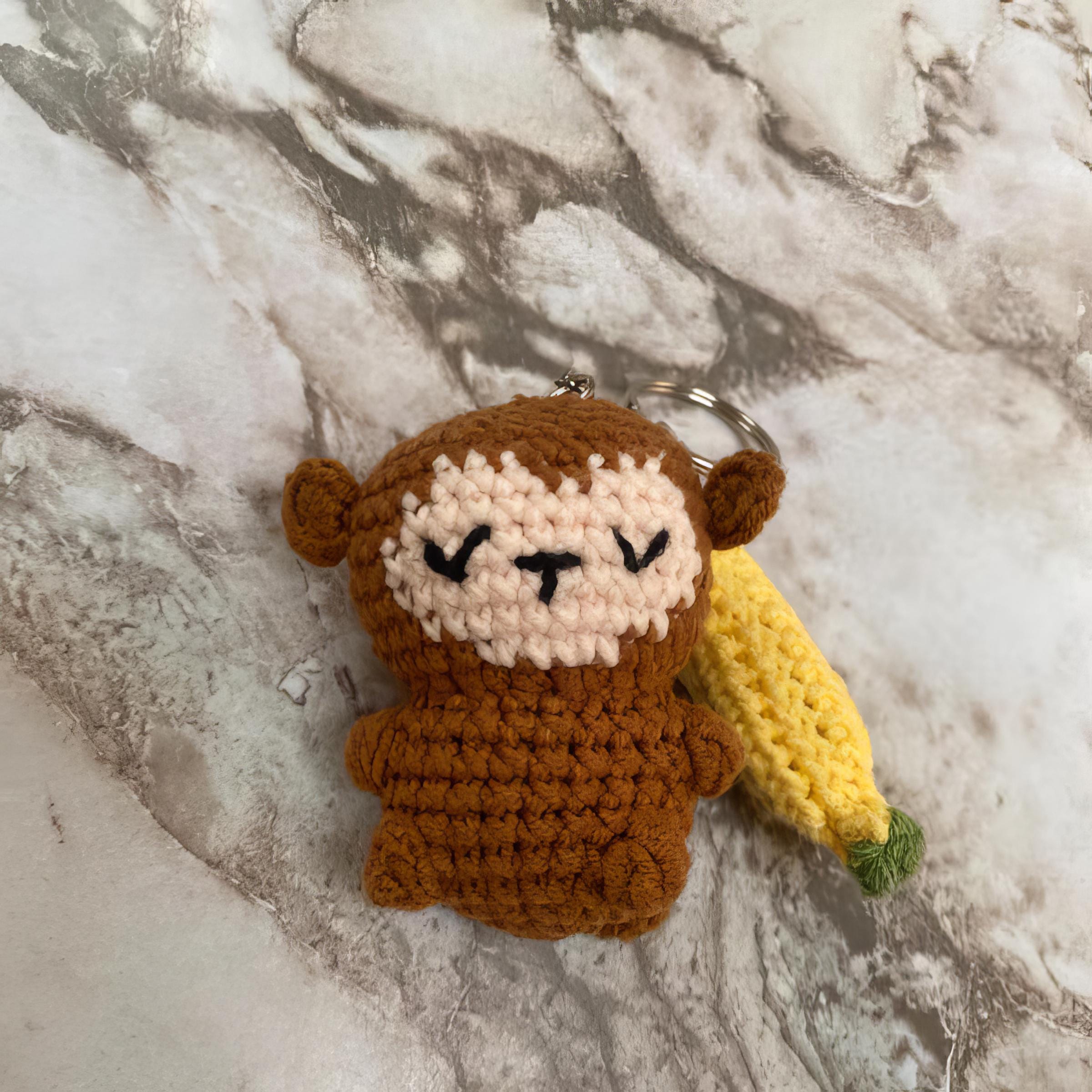 かぎ針編みのバナナ付きサルのキーホルダー、かぎ針編みのベビーサルの