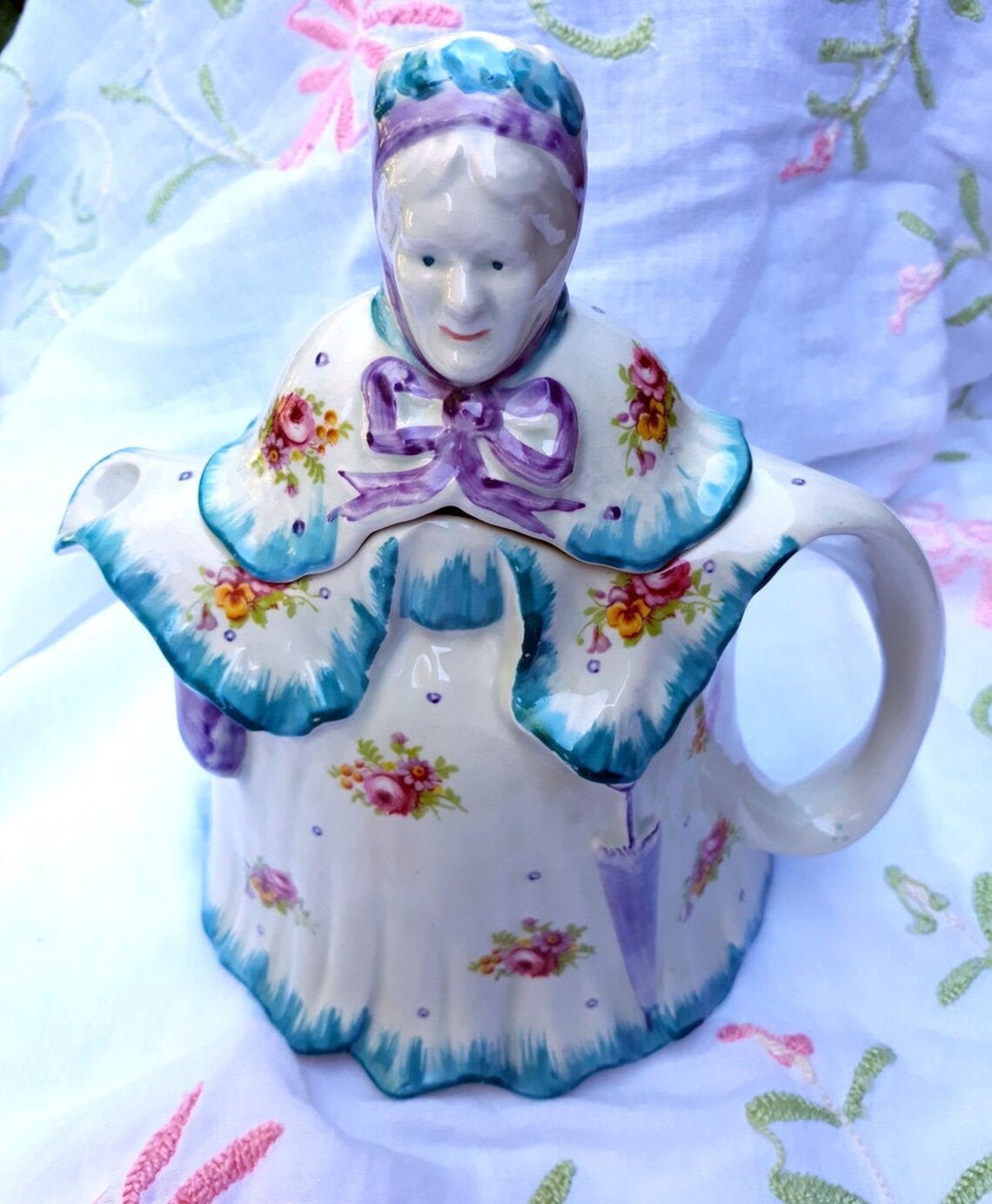 H.J. Woods & Sons Little Old Lady Teapot England 827653 1930s Etsy