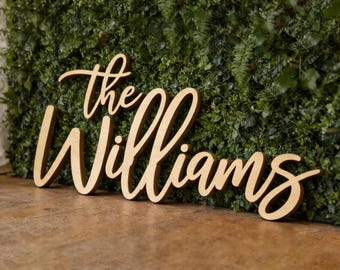 Drewniany szyld z nazwiskiem rodziny, rustykalna dekoracja ścienna na wesele i do domu, drewniane litery, rustykalny szyld z drewna, szyld wycinany laserowo