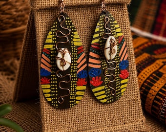 Anya Wire & Cowrie Shell Earrings