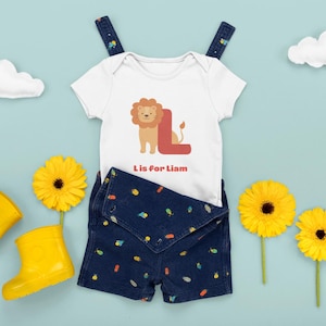 Body personalizado para bebé con estampado de la letra L y nombre / Algodón hipoalergénico de primera calidad / Tejido natural sin tintes / Regalo para recién nacidos, cumpleaños y Navidad