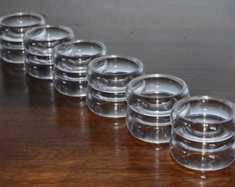Vintage set of six ribbed lucite round napkin rings - clear  - 1960's - Modern - Minimalist