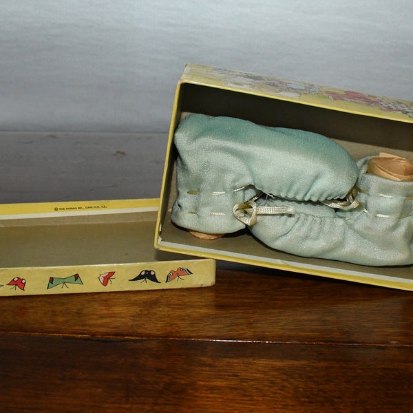 vintage baby booties ~ pale pastel fabric booties in box ~ The Moran Co. ~ 1950's ~ midcentury