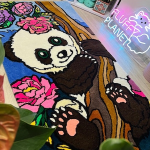 Alfombra de panda de dibujos animados hecha a mano: colorida alfombra de mechones, decoración kawaii para el hogar, alfombra mullida de estilo japonés