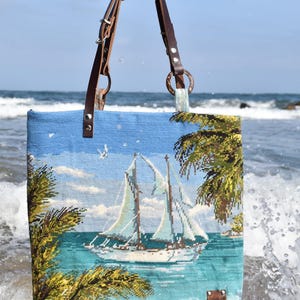 Borsa vintage in pelle ricamata, realizzata artigianalmente con materiali riciclati, unica nel suo genere, stile Boho Slow Fashion, OOAK