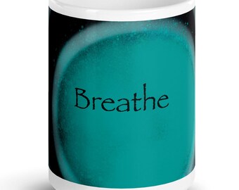 Taza con afirmación para respirar / Taza de café relajante / Regalo para la atención plena / Taza de té de cerámica azul / Taza de meditación / Positivo con Paz