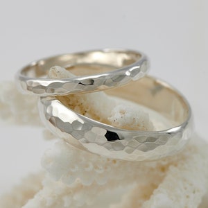 結婚指輪セット、彼と彼女のカップルリング - 彼と彼女の結婚指輪セット - ハンマー加工結婚指輪、シルバー結婚指輪、結婚指輪セット