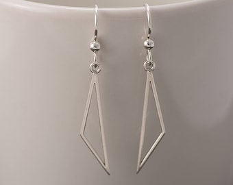 Silver Triangle Earrings- Sterling Silver Triangle Earrings- Silver Dangle Earrings- Sterling Silver Earrings- Simple Earrings Geometric