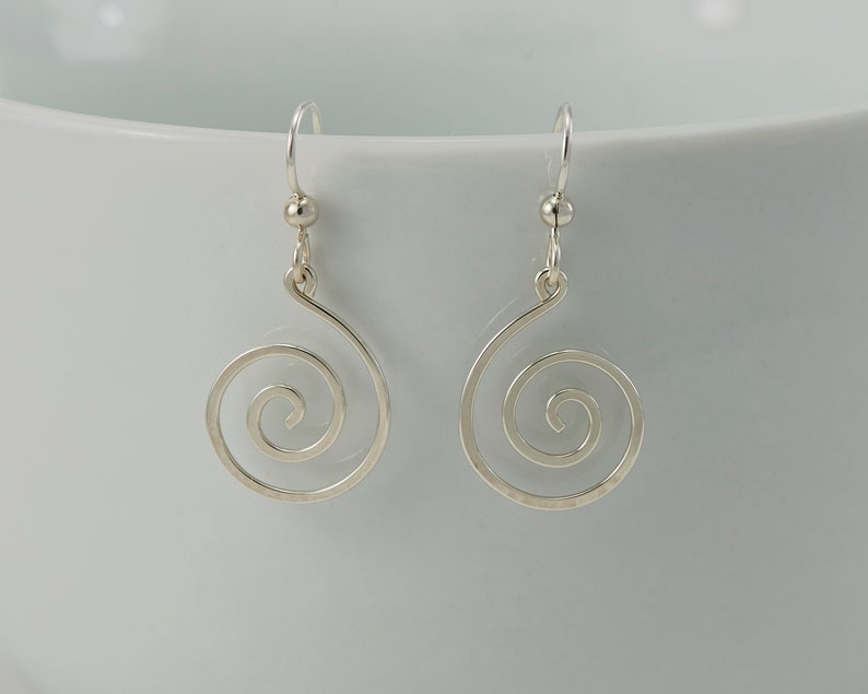 Vintage Spiral Silver Earrings main image 1