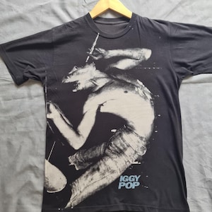 ヴィンテージ イギーポップ グラフィック Tシャツ：80年代パンクロック コンサート Tシャツ