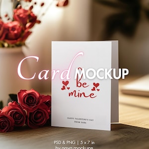 Valentinstag Kartenmockup 13 x 18 cm | Romantisches Grußkarten Mockup | PSD Valentinstag Mockup | Karte mit Rosen Mockup | Liebe Karte Mockup