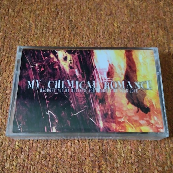 My Chemical Romance – I Brought You My Bullets, You Brought Me