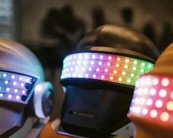 Tragbarer Cyberpunk DJ Helm | Physische 3D-gedruckte elektronische Maske mit RGB-LED-Matrix | Programmierbare Synthwave Cosplay Requisite für Festivals