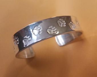 Small Bear Paw Bracelet