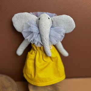 Giocattoli di peluche di alta qualità in velluto a coste - Bambole artistiche - Ricamati a mano Neutri Unisex Senza tempo - Coniglio Topo Cane Volpe Lama Elefante