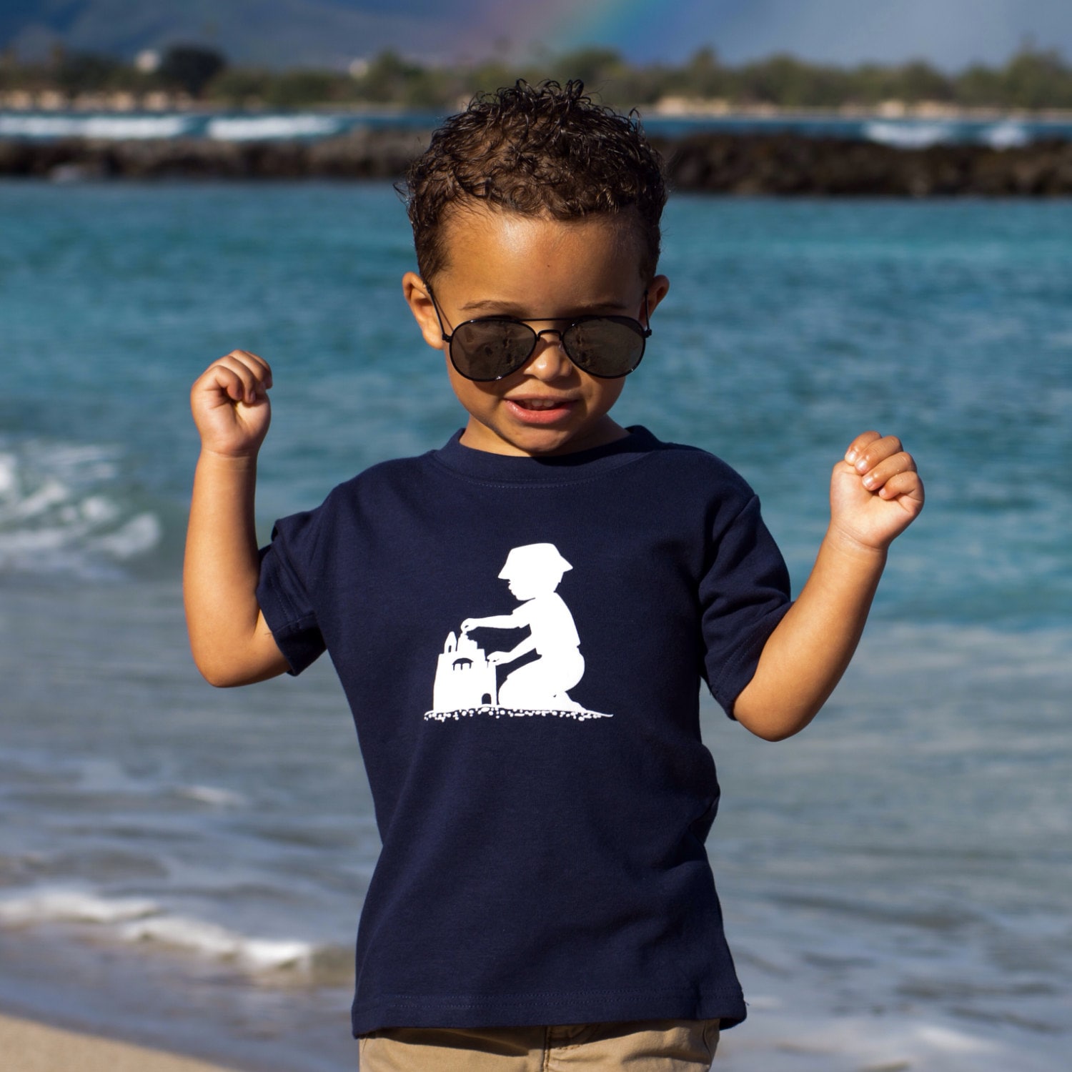 Sandcastles Short Sleeved Nostalgic Graphic Tee in Navy with White