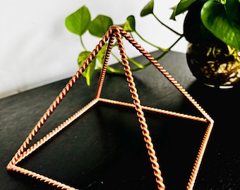 Tensor Pyramid - Lost Cubit | 177 MHz