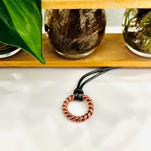 Tensor Ring - 144Mhz Sacred Cubit Women’s Necklace