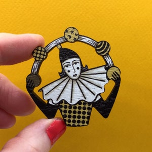 Circus Juggler Brooch / Circus Pin / Pierrot Pin Badge / Wooden Circus Badge / Night Circus / Juggler Pin Badge