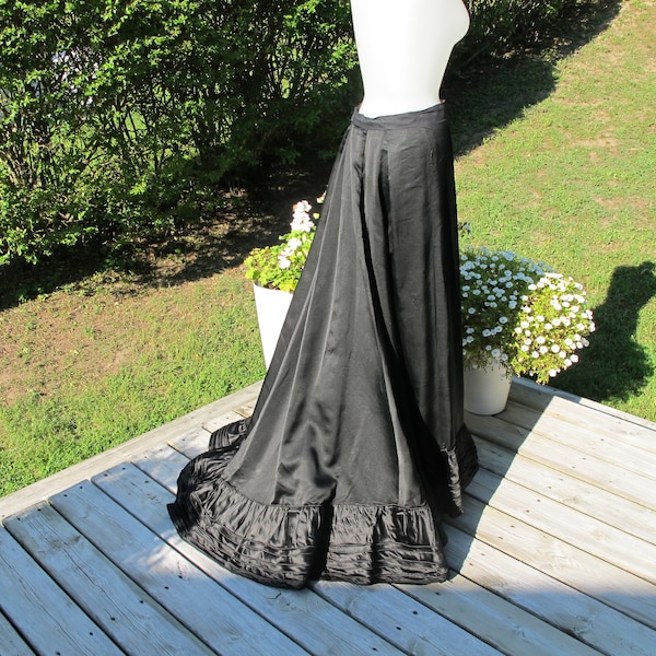 Skirt With Train Victorian c.1900 Black Silk & Satin AS IS for Study Display Pattern