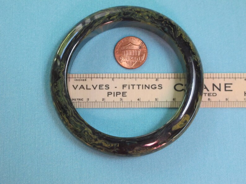 Bracelet Bakelite Bangle Lush BLUE MOON Slightly Translucent Teal Marbled Creamy Yellow 916 Wide Chunky Domed Rich Patina Vintage c.1940/'s