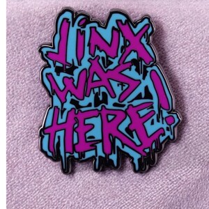 Jinx Arcane League Of Legends Enamel Pin, Lol Cosplay Accessory, Bag pack Pin Lapel Badge, Gift for Game Lovers