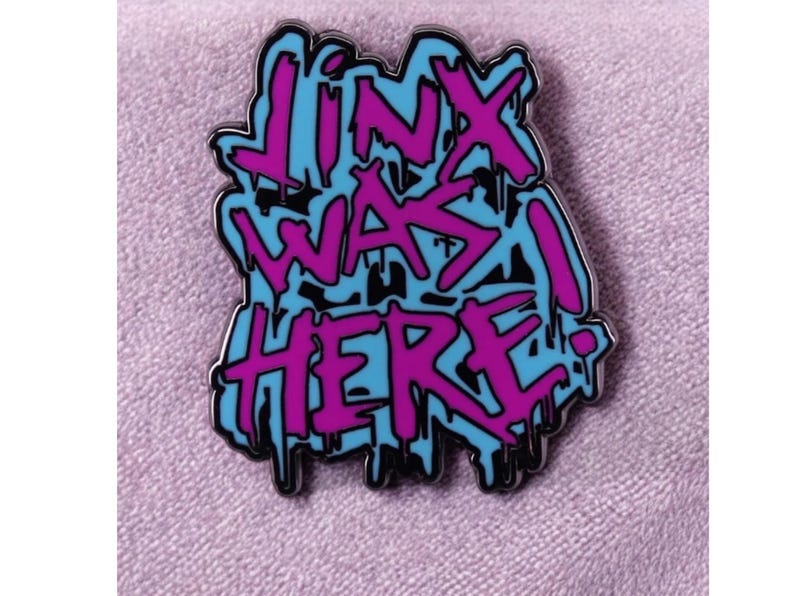 Jinx Arcane League Of Legends Enamel Pin, Lol Cosplay Accessory, Bag pack Pin Lapel Badge, Gift for Game Lovers