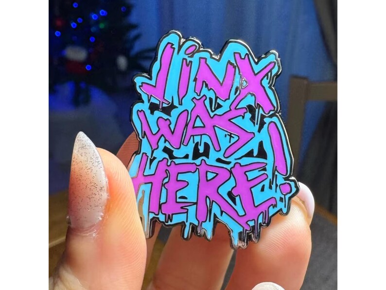 Jinx Arcane League Of Legends Enamel Pin, Lol Cosplay Accessory, Bag pack Pin Lapel Badge, Gift for Game Lovers