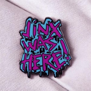 Jinx Arcane League Of Legends Enamel Pin, Lol Cosplay Accessory, Bag pack Pin Lapel Badge, Gift for Game Lovers