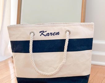 Sac fourre-tout de plage brodé avec poignée en corde personnalisée, fourre-tout en toile avec nom personnalisé, fourre-tout monogramme, sac de plage côtier, cadeau de demoiselle d'honneur