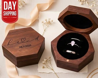 結婚誓約更新リングボックス — 名入れ刻印入り木製ボックス、カスタムアニバーサリーギフト、ウォールナット製結婚指輪記念品、米国から即日発送