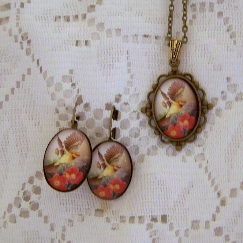 Red Flowers Bird Watching Flying Sparrow Necklace Antiqued Bronze Ornithology Flying Free Brown Yellow Cream Bird Pendant
