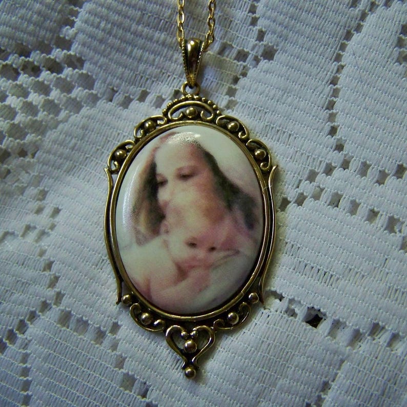 Mother/'s Precious Gift Porcelain Keepsake Pendant Mother /& Baby Necklace Gift for New Mother Mother/'s Day Gift Antiqued Gold
