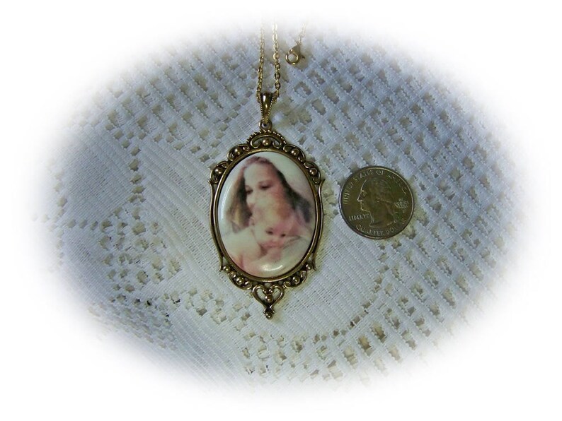 Mother/'s Precious Gift Porcelain Keepsake Pendant Mother /& Baby Necklace Gift for New Mother Mother/'s Day Gift Antiqued Gold