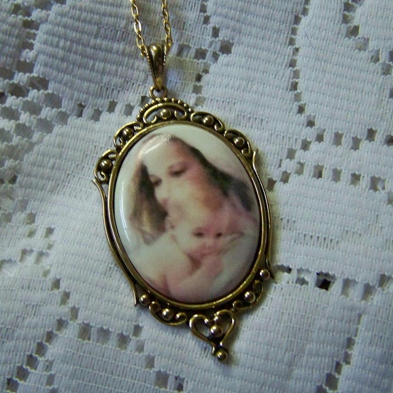 Mother/'s Precious Gift Porcelain Keepsake Pendant Mother /& Baby Necklace Gift for New Mother Mother/'s Day Gift Antiqued Gold