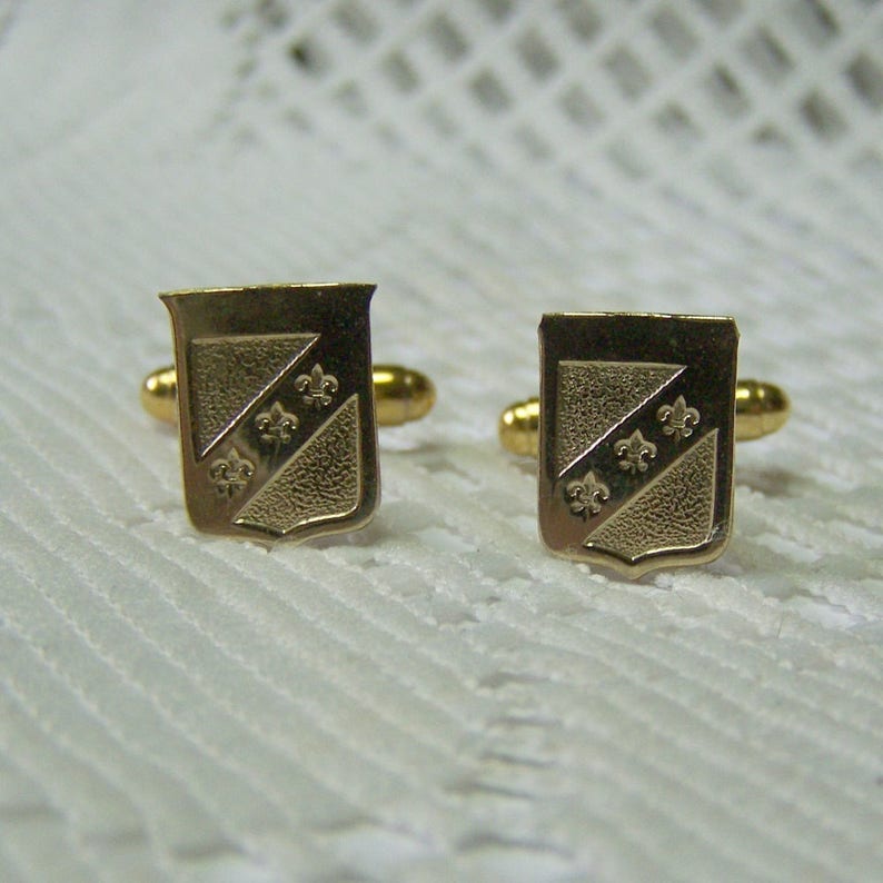 Heraldic Shield Cuff Links Medieval Knight Fleur-de-lis Coat of Arms Royal Crest Renaissance Wedding Gifts for Men Gold plated Crest jewelry