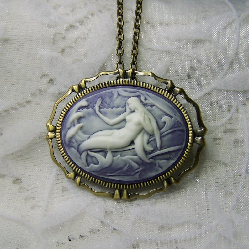 Under the Sea Siren of the Sea Pendant Adult Mermaid Necklace Victorian Art Nouveau Theme Brooch Pin Necklace combination