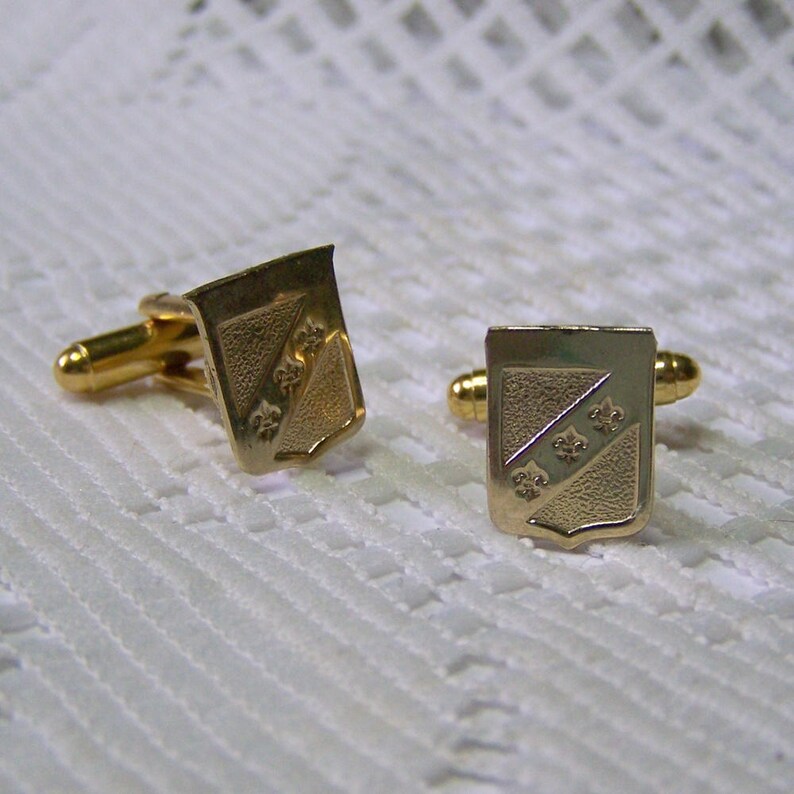 Heraldic Shield Cuff Links Medieval Knight Fleur-de-lis Coat of Arms Royal Crest Renaissance Wedding Gifts for Men Gold plated Crest jewelry