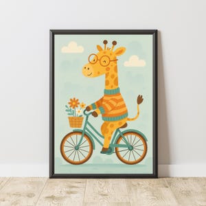 Grafika ścienna do pokoju dziecięcego z żyrafą | Uroczy nadruk z rowerem do pokoju dziecięcego | Wesoły wystrój pokoju dziecięcego w stylu safari | Plakat do pobrania w wersji cyfrowej