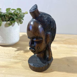 Vintage African Bust Carved in Dark Wood - Decorative Ethnic Tribal Art