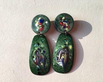 Pendientes colgantes de cobre y esmalte