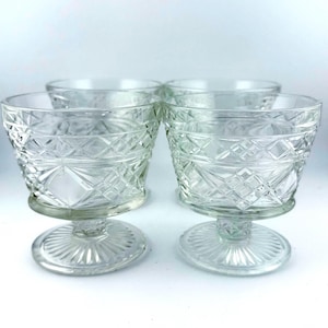 Vintage Hazel Atlas Gothic Footed Sherbet Goblet Glasses – Set of 4