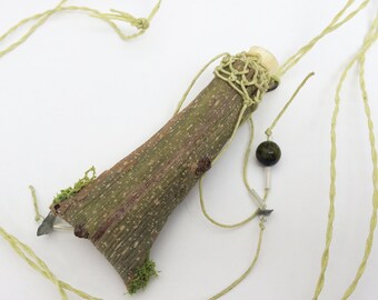 Green Tree Bark Pouch Amulet Necklace, Medicine Bag, Natural Tree Jewelry