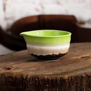 Handmade Ceramic Matcha Bowl with Spout: Japanese Tea Ceremony