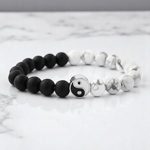 Yin Yang Natural Stone Bracelet: Beaded Couple&#39;s Friendship Jewelry