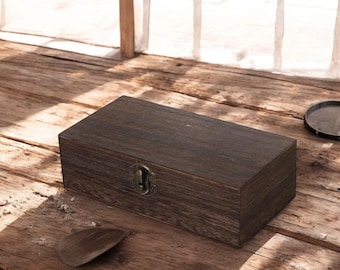 Rustic Wooden Jewelry Box: Retro Keepsake Storage