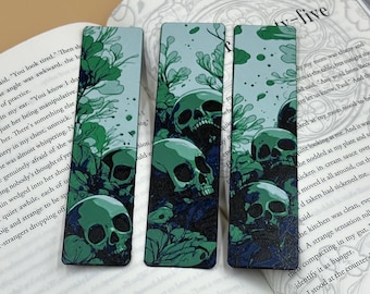 Green Skull Bookmarks Set of 3 - 3D Printed Unique Reading Accessories, Durable Green Plastic, Gothic Novel Gift Idea