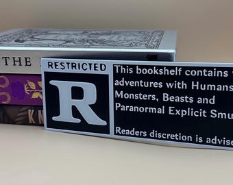Letrero personalizado para libros: Decoración de estantería con libros restringidos para la sala de lectura.