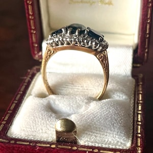 Antique 18ct Gold Sapphire and Diamond Cluster Ring.